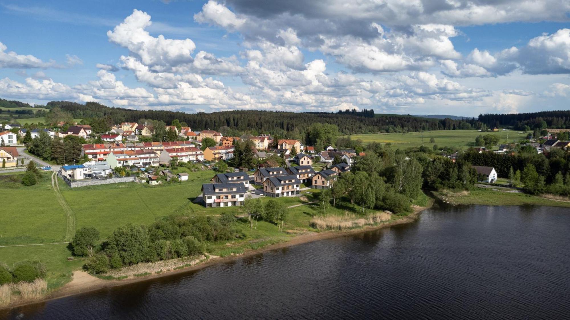 Resort Male Lipno Černá v Pošumaví Esterno foto